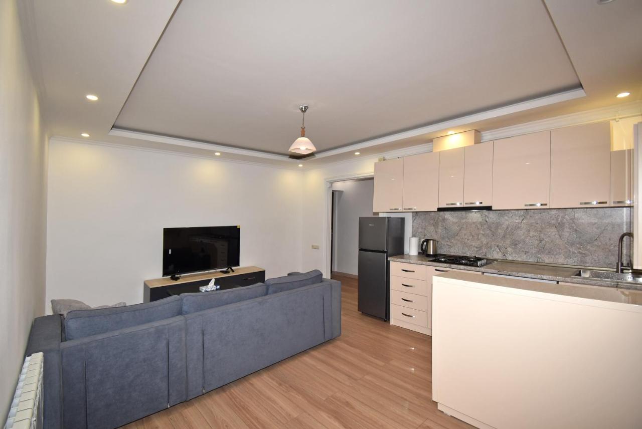 19Tumanyan Excellent Apartment In The Centre Of Capital Jerevan Exteriör bild
