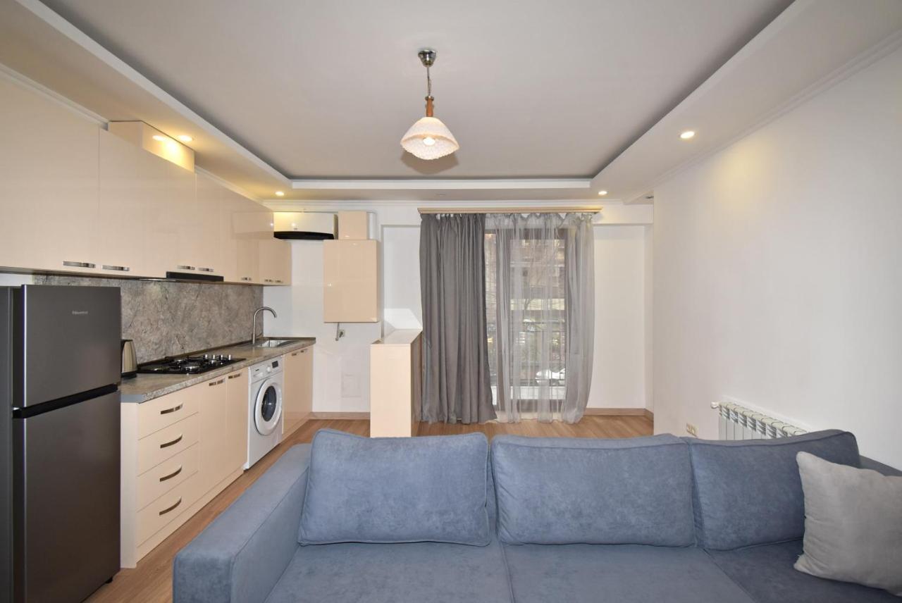 19Tumanyan Excellent Apartment In The Centre Of Capital Jerevan Exteriör bild