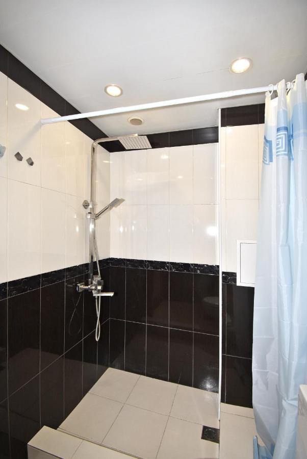 19Tumanyan Excellent Apartment In The Centre Of Capital Jerevan Exteriör bild